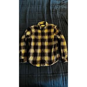 Abercrombie & Fitch Men’s blue plaid flannel size large